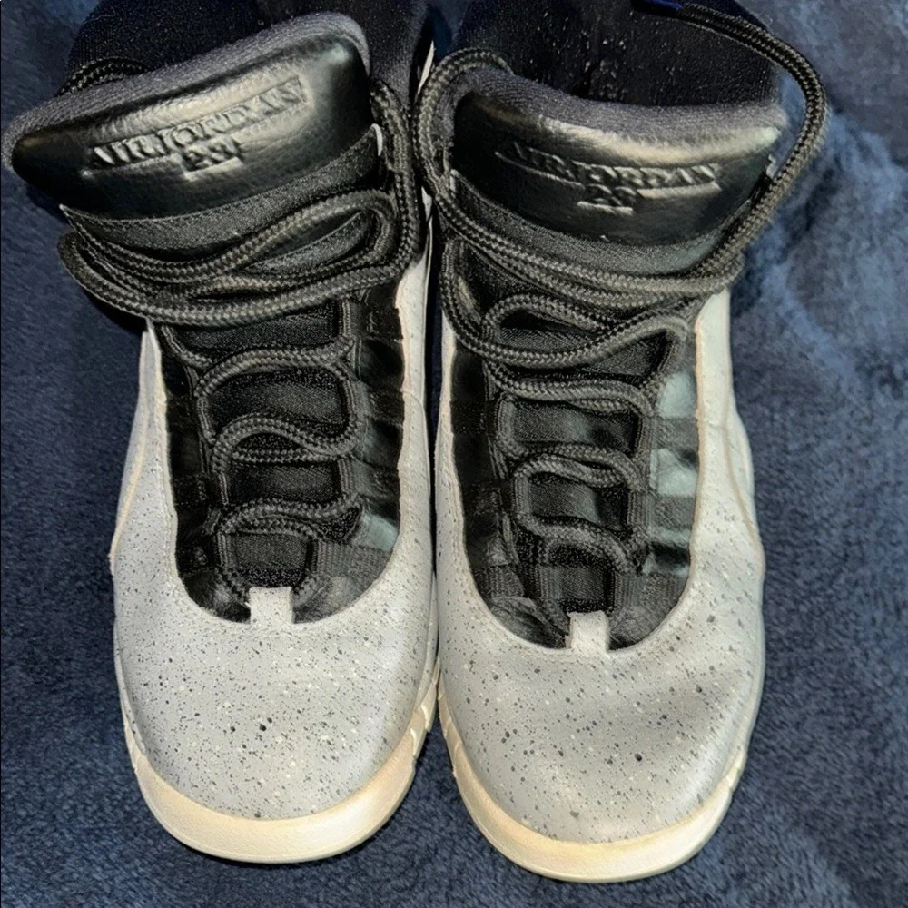 Nike Air Jordan 10 Retro Cement Grey Black White 310806-062 Mens 7Y / Womens 8.5